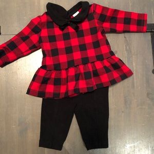 2/$15🍒 3-6M Plaid Baby Girl’s Outfit